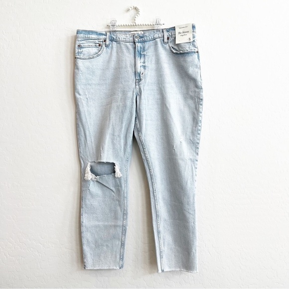 NEW Abercrombie & Fitch Women's Skinny High Rise Jeans Busted Knee 34/18 Long - Picture 1 of 6